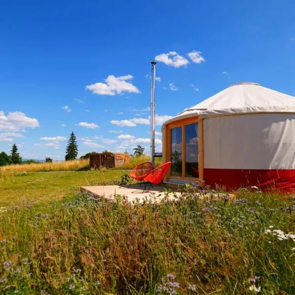 Glamping Niebiańska Osada Jurty Dolnośląskie, hôtel à Polanica-Zdrój