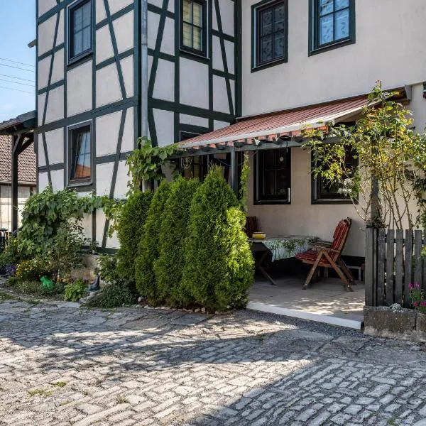 Dachwohnung Im Landhausstil, hotel in Meiningen