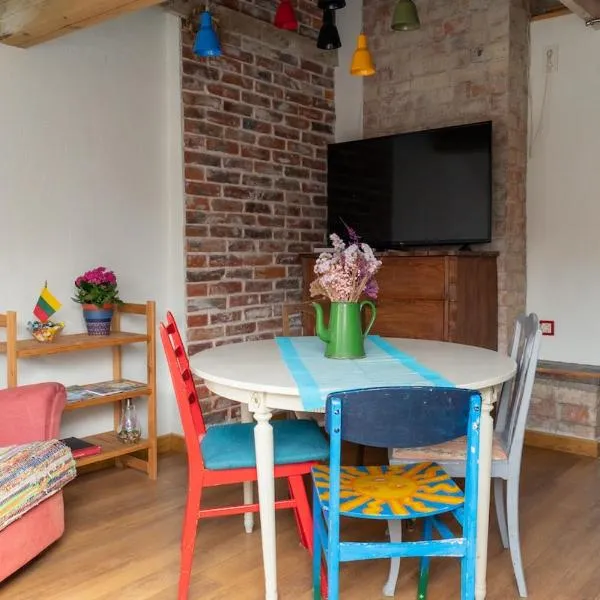 ATTIC Apartment in Old Town Heart Kurpiai, hotell Klaipėdas