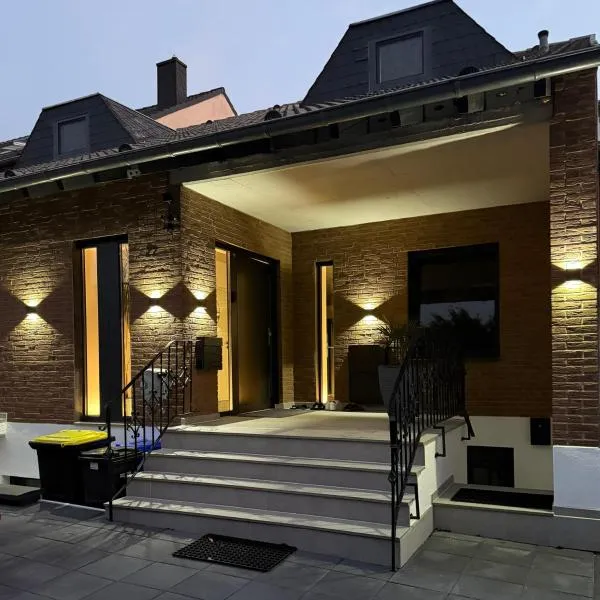 Cakir Home, hotel in Erftstadt