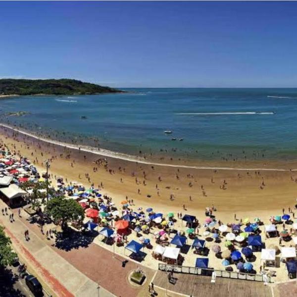 Novo apartamento 3 quartos com ar-condicionado vista mar