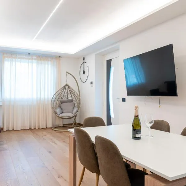 Valbrembana Paradise Luxury Mountain Home & View, hotel in San Giovanni Bianco