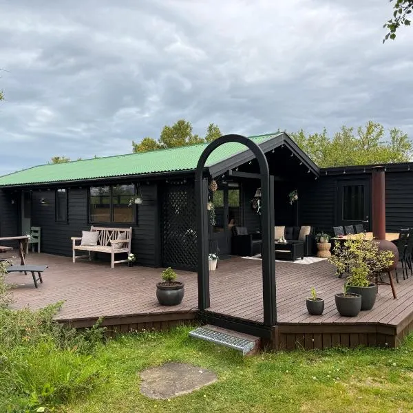 Salmon River Cabin, hotel a Þingeyjarsveit