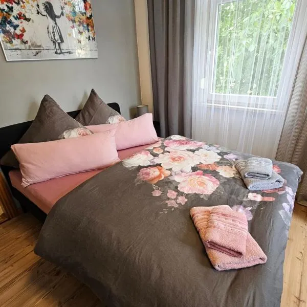Modernes Gästezimmer in Ferienwohnung, hotel in Gotha