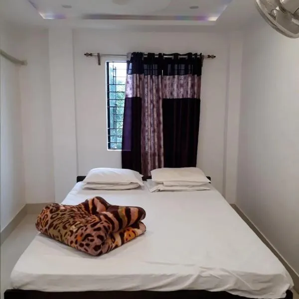 Maa Tara Lodge, hotel v destinaci Bāghdogra