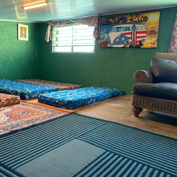 Casa para até 10 pessoas com 2 banheiros, 1 quente - Foto 2