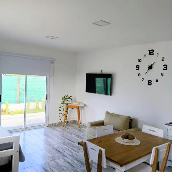 Casa con jardín Las Marías 1, hotel in Miramar