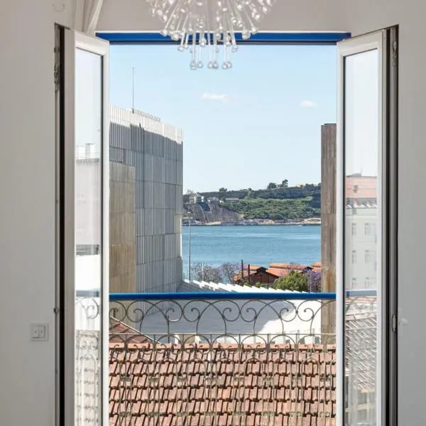 GuestReady - Gorgeous apt with river view: Lizbon'da bir otel