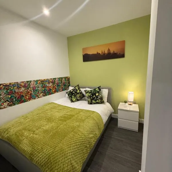 Oasis Urban retreat- Regent Street, hotel in Barnsley