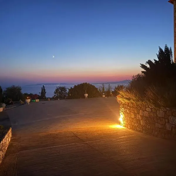 Angelikis Shared Home, hotel en Pirgos