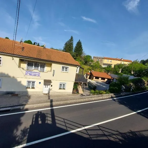 Elena Rooms, hotel in Pasjak