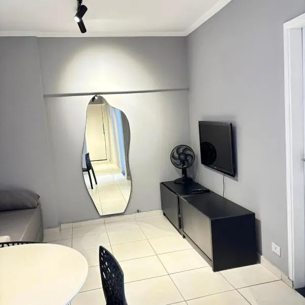 Apartamento inteiro, 3 quartos, com vaga de estacionamento, no Brás, próximo ao Templo de Salomão, hotel v Sao Paulu