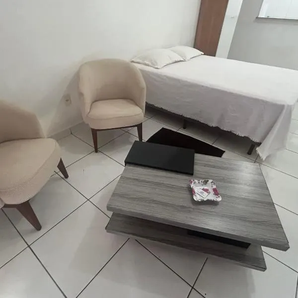 Flat confortável, ξενοδοχείο σε Pouso Alegre