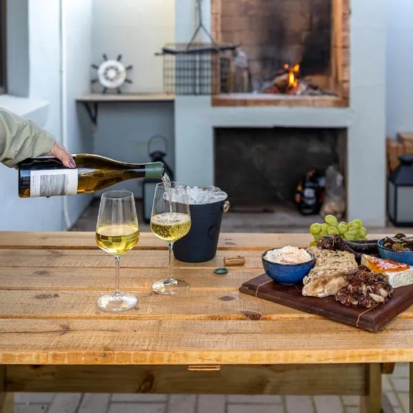 Central Modern 2 Bedroom - Bergrivier Hideaway, hotel v destinaci Velddrif