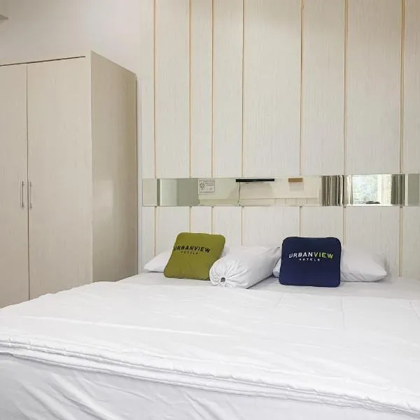 Urbanview Hotel Hakobox Syariah Lampung by RedDoorz, Hotel in Bandar Lampung