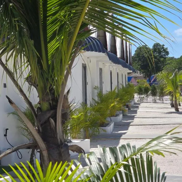 White Beach Resort Longset, hotel in Koh Rong Island