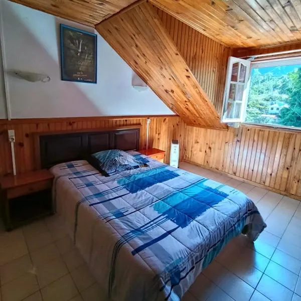 Le Vieux Pressoir, hotel in Cilaos