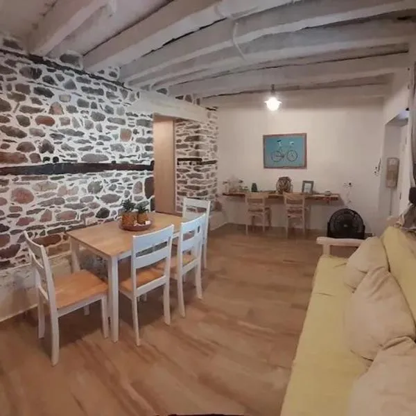 Kunada home, hotel v mestu Potamiá