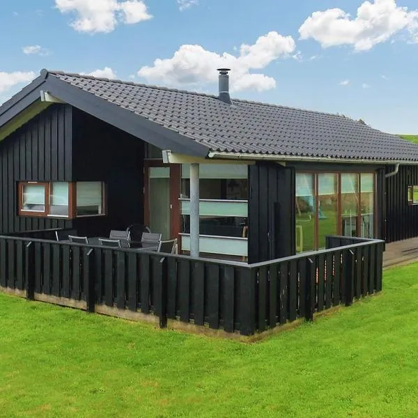 8 person holiday home in Hjørring-By Traum, hotel in Lønstrup