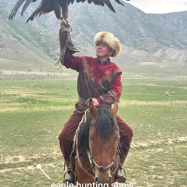 "Kamchybek Ata" guest house B&B, hotel in Tërt-Kul'