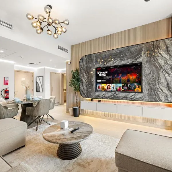 Desert Key - Perfectly Located Yas Island Premier Apts, hotel in Abu Dhabi