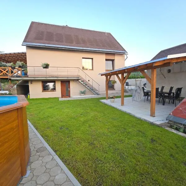 Apartmán U Peciho, hotel in Bělá pod Pradědem