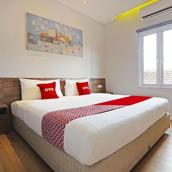 OYO 94729 Regia Dago, hotel v destinácii Bandung