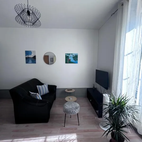 L azur jurassien appartement cosy avec terrasse, hotel en Saint-Claude