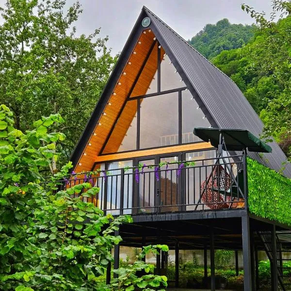 Cottage Mziuri, מלון בTsʼkhemlisi