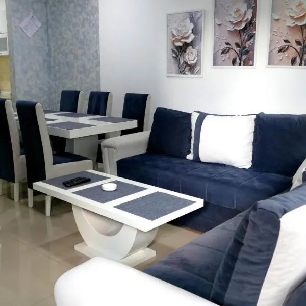 Lux trosoban, hotel en Sremska Mitrovica