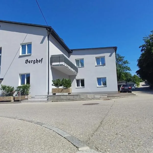 Gästehaus Hemetsberger, hotel in Attnang-Puchheim