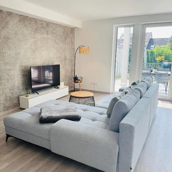 NIRO I Design City Apartment, Neubau, Dachterrasse, Parkplatz, Top Lage, hotel din Schwetzingen