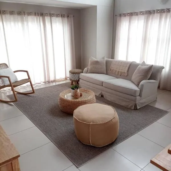 CBD Penthouse on Main street Self Catering, hotel em Swakopmund