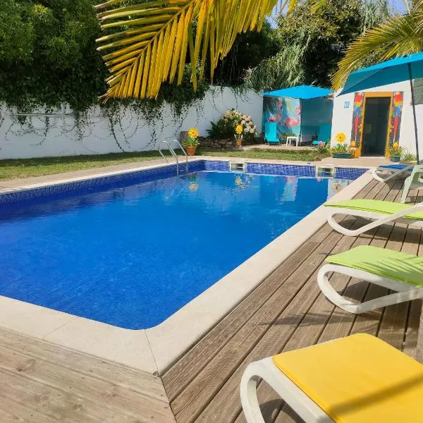 Vicentina Rooms by Casas do Alentejo, hotel u gradu Almograve