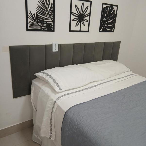 Apartamento a 1200m da praia de Itapuã