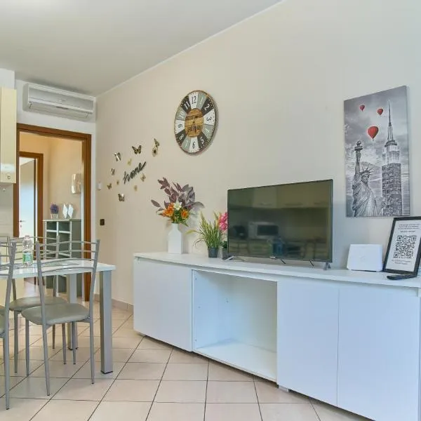 App 8 Accogliente Bilocale con Giardino, hotel v Monze