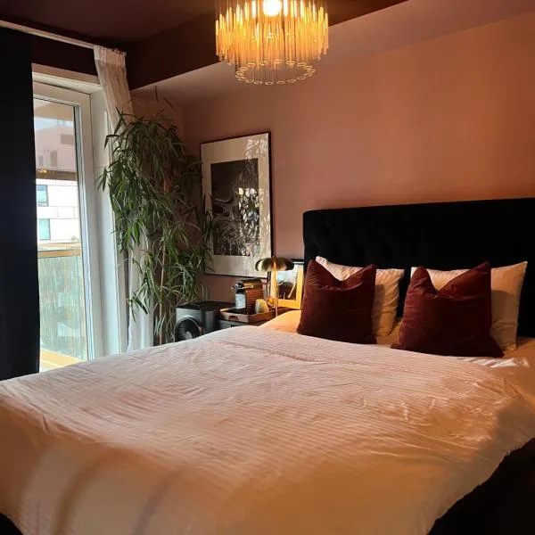 Sunny apartment close to the sea, hotel in Oslo