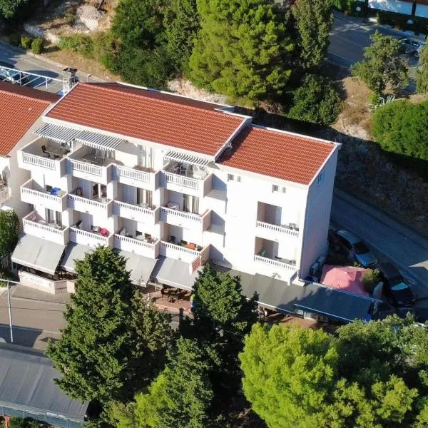 Apartments Kristic, hotel in Neum