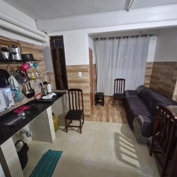 KitNet na Praia de Itapuã, khách sạn ở Salvador