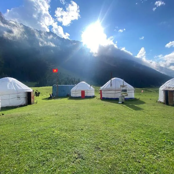 Aalam yurt camp Altyn-Arashan, hotel i Altynarasan