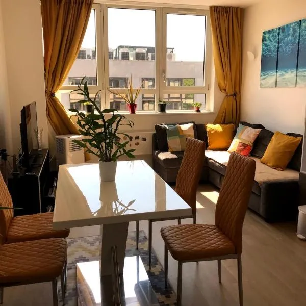 Modern 2 Bedrooms apartment in Central Milton Keynes Free Parking, Hotel in Milton Keynes