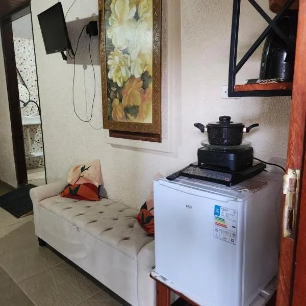 Suíte Acessível na Chácara Refrigério, hotel in Salto