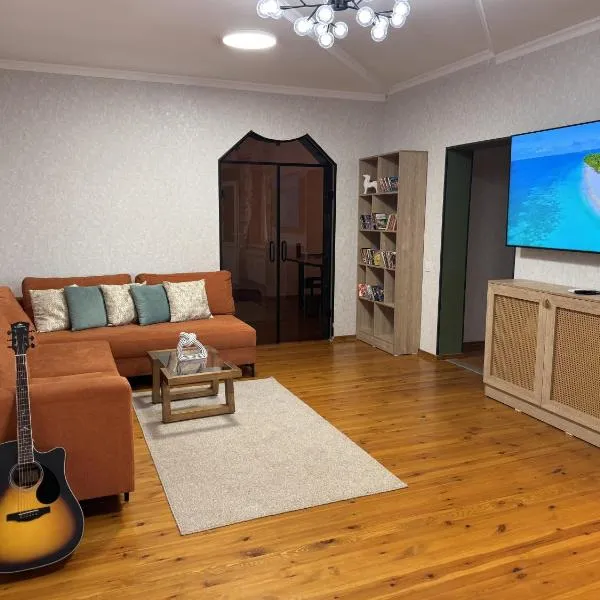 Aruu Hostel, hotel di Bishkek