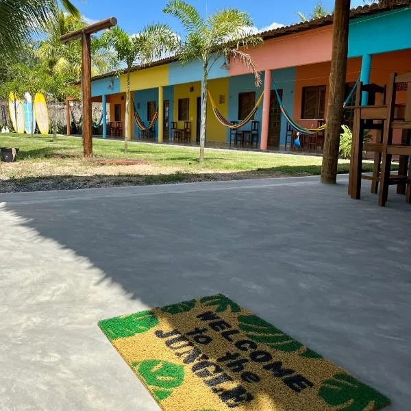 The Jungle, Village & Beach, hotel in Guriú