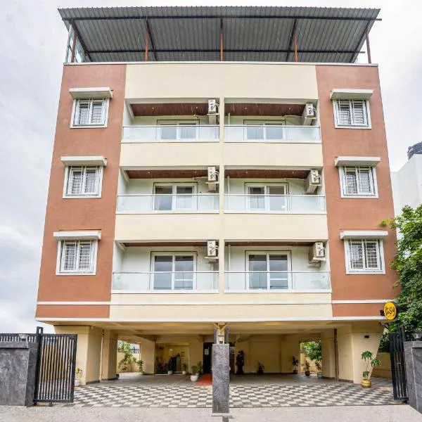 Itsy Hotels Metro، فندق في بيون