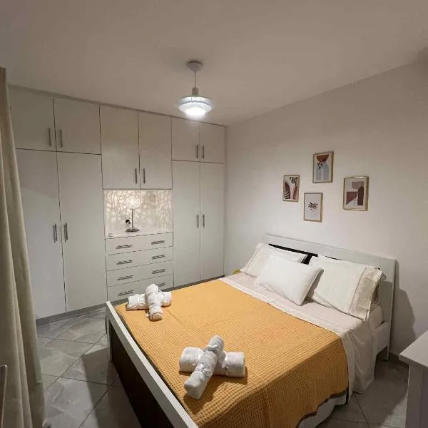 Minimal Above, hotel in Paianía
