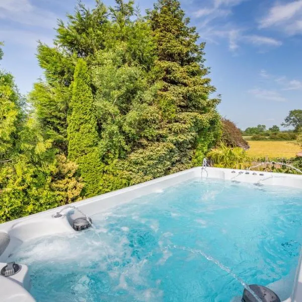 Caesars Lodge with Heated Swim Spa & Waterfall Gardens, hotel a Darlington