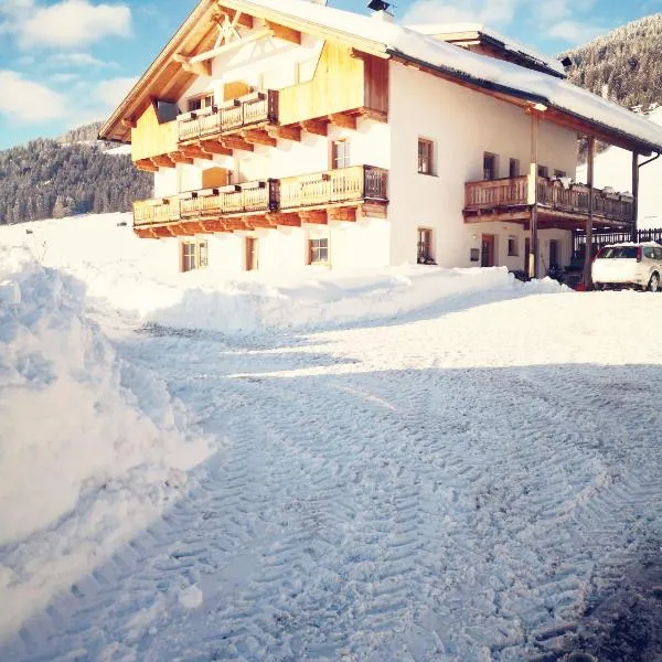 Peterlan Hof, hotel v destinaci Dobbiaco