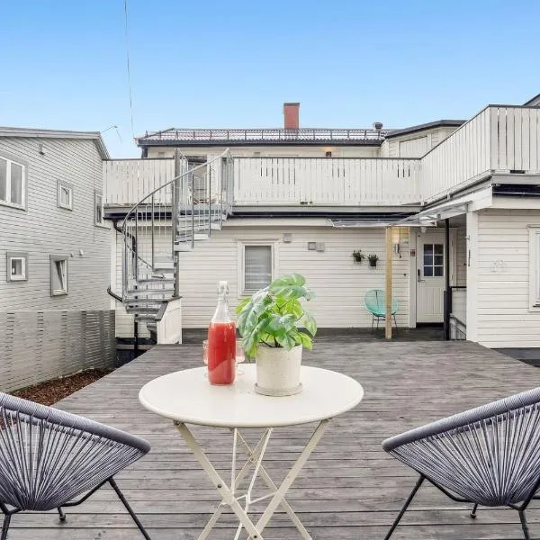 Tromsø City Center - two bedroom modern apartment, отель в Тромсё