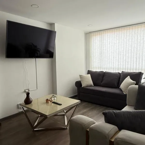 Apartamento Modelo 8 Huéspedes Centro de Pasto 3 Dormitorios 2 baños Apto 202, hotel em Pasto